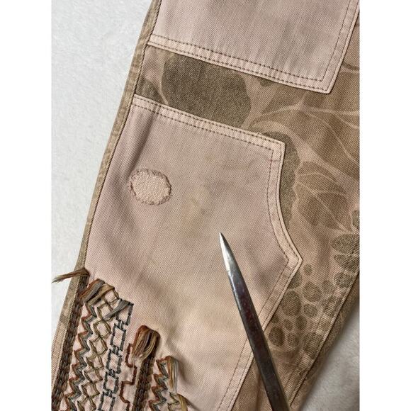 Anthropologie Pilcro Camp Wanderer Patchwork Embroidered Floral Pants sz 27 Boho - Picture 11 of 12